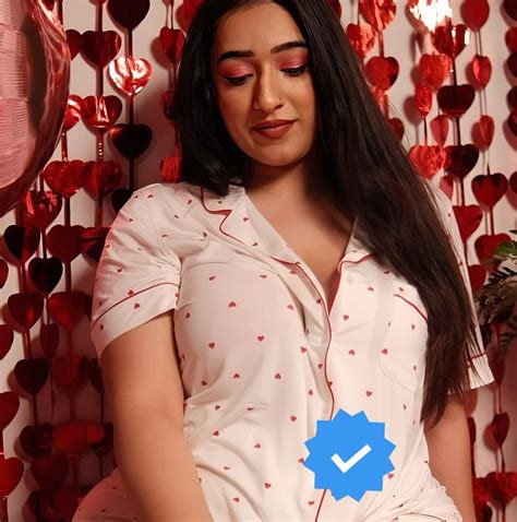 rakhi gill onlyfans leaks|Meetii kalher and rakhi gill threesome with bbc Onlyfans leaked